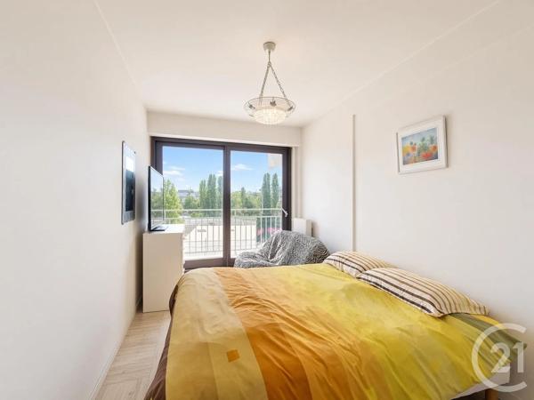 Appartement F4 à vendre  4 pièces - 85 m 2   FRESNES  - 94