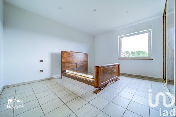 Location maison 5 pièces 141 m² Montenach