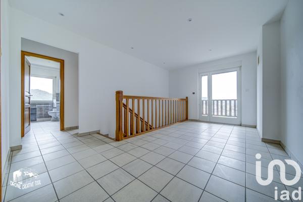 Location maison 5 pièces 141 m² Montenach