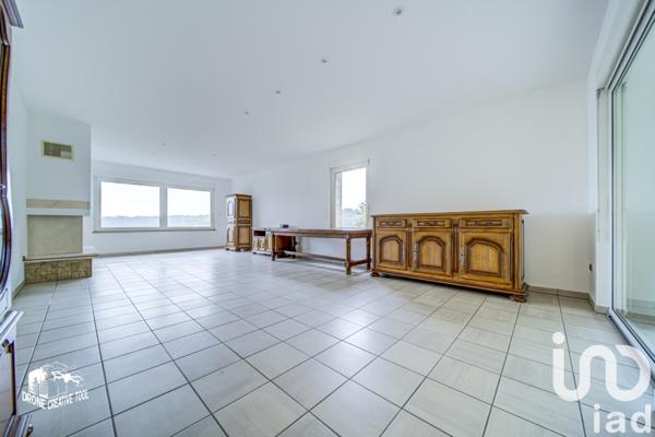 Location maison 5 pièces 141 m² Montenach