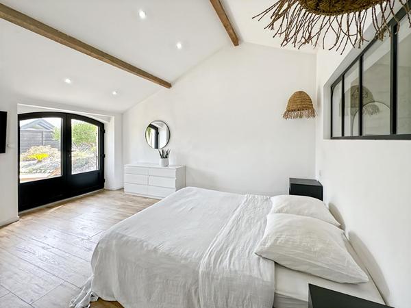 Longère entièrement rénovée avec goût