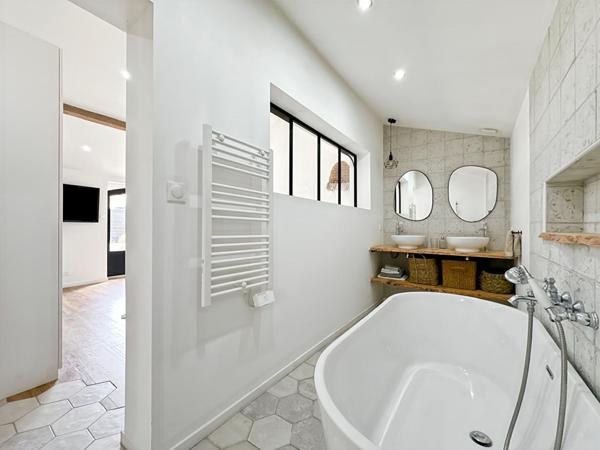 Longère entièrement rénovée avec goût