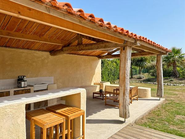 Longère entièrement rénovée avec goût