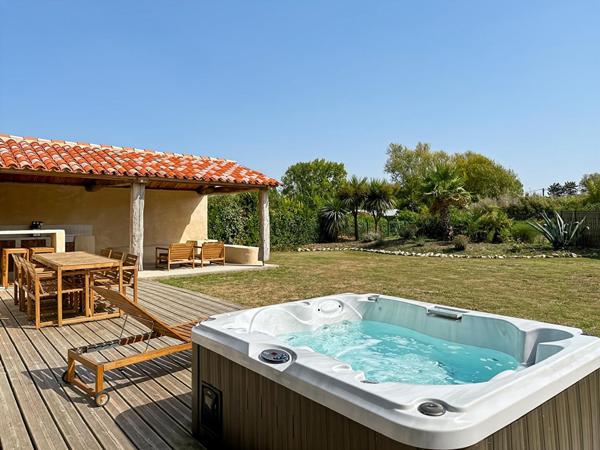 Longère entièrement rénovée avec goût