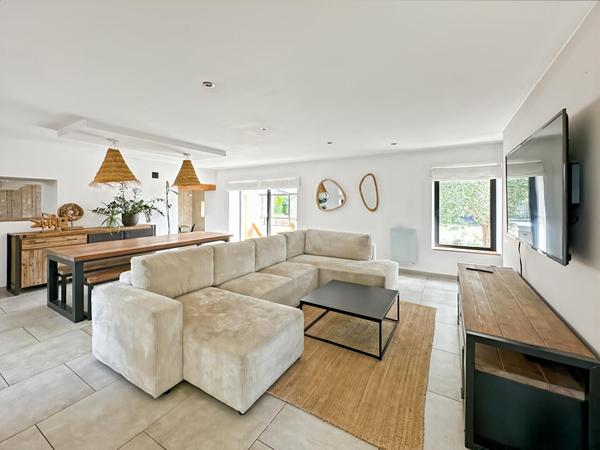 Longère entièrement rénovée avec goût