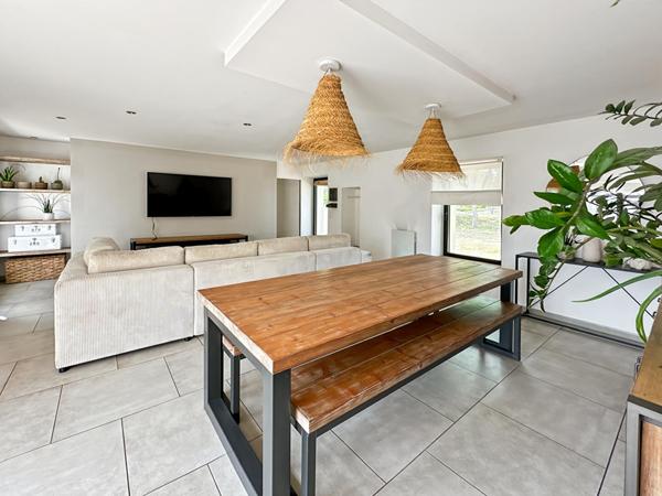 Longère entièrement rénovée avec goût