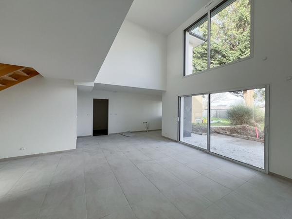 Maison neuve à Écouflant, 5 pièces 149 m2