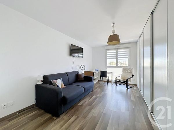 Maison à vendre  6 pièces - 120 m 2   CHASSIEU  - 69