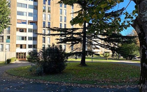 Appartement à vendre    4 pièces • 77 m2 Anglet