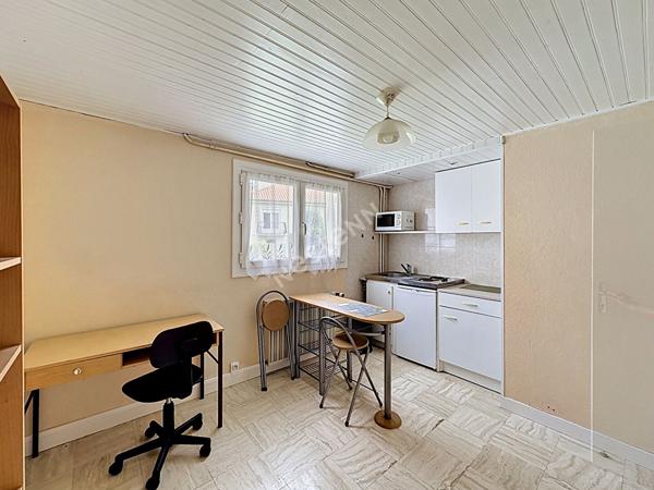 Immeuble à vendre à Poitiers quartier Dolmen - Opportunité d'investissement locatif dans une zone résidentielle et calme