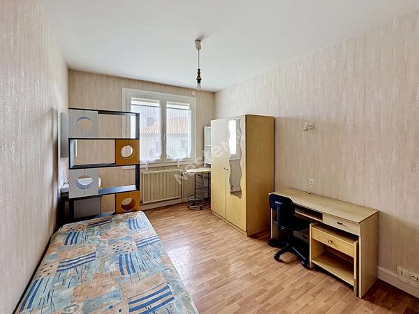 Immeuble à vendre à Poitiers quartier Dolmen - Opportunité d'investissement locatif dans une zone résidentielle et calme