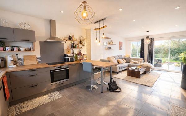 Maison à vendre    4 pièces •  Trèbes