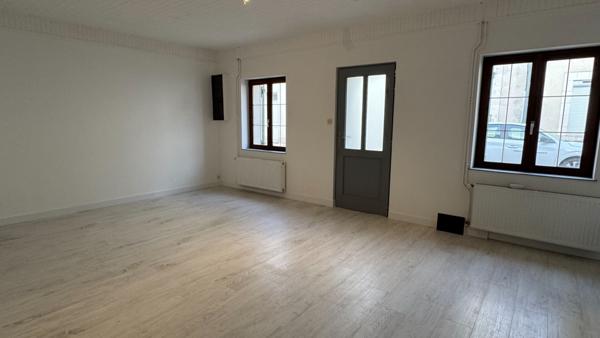 MAISON DE VILLE AVEC TERRASSE A LOUER ROMORANTIN