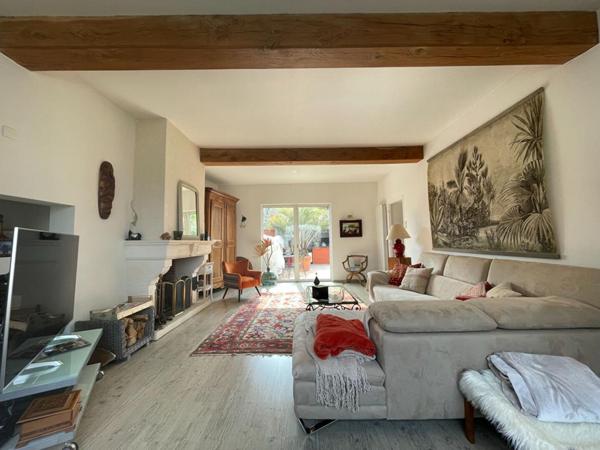 Maison Langoiran 6 pièce(s) 180 m2