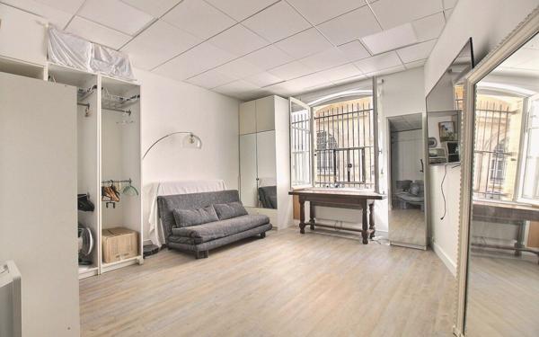 Appartement à vendre    2 pièces • 58,24 m2 Paris 6