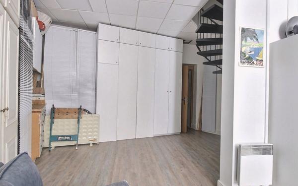 Appartement à vendre    2 pièces • 58,24 m2 Paris 6