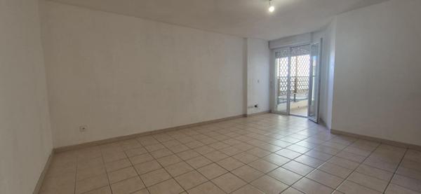 appartement t3 de 51 m² avec parking centre ville sete