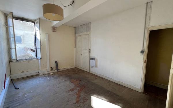 Immeuble à vendre    3 pièces •  Tartas