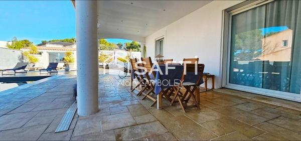 "Villa d’exception avec piscine et studio indépendant" ?