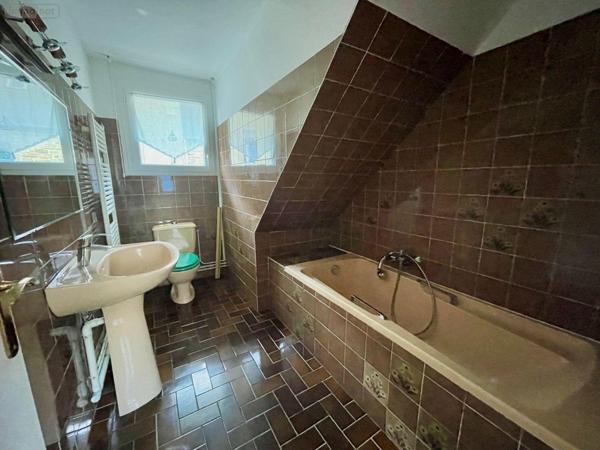 Maison de ville à vendre à Lannion dans les Côtes-d'Armor (22300), ref : 10930/81   
Centre ville