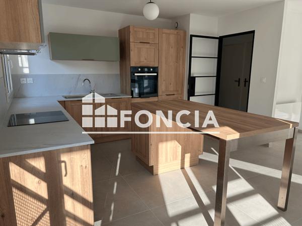 Location Appartement 4 pièces 91.44 m² - 2-4-6 QUAI DES CHEVILLARDS Lille 59000