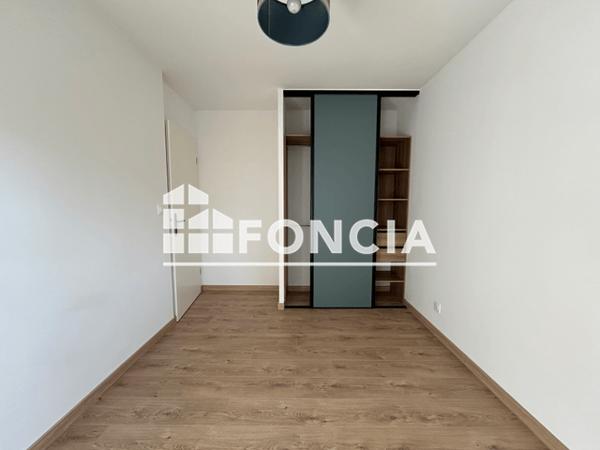 Location Appartement 4 pièces 91.44 m² - 2-4-6 QUAI DES CHEVILLARDS Lille 59000