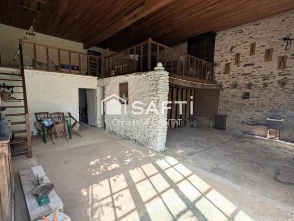 Maison de campagne, 1 chambre, 1 grande mezzanine.