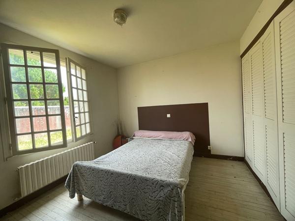 Dolus-d'Oléron : maison de plain-pied sur vaste parcelle constructible