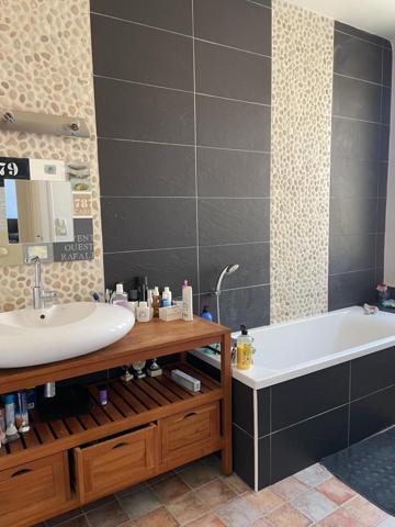 Maison à Le Mans, 72000 - 10 pièces 235m²