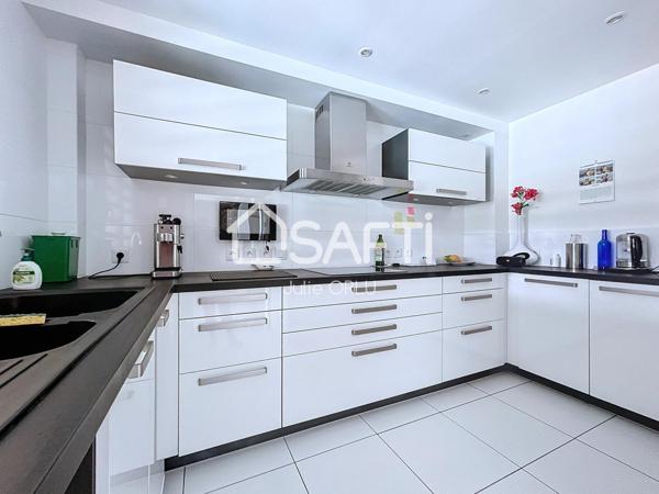 Maison 3 chambres - piscine + 3 Studios Terrain 462m²