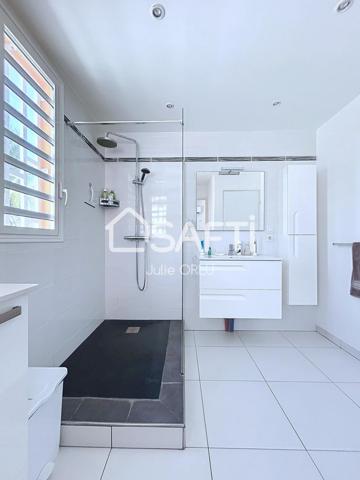 Maison 3 chambres - piscine + 3 Studios Terrain 462m²