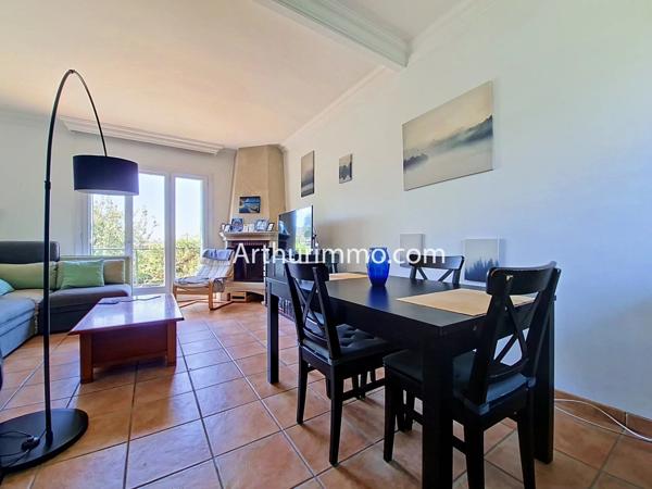 Vente                                                      Maison
                        
                     5 pièces                      106 m2                     à Crosne