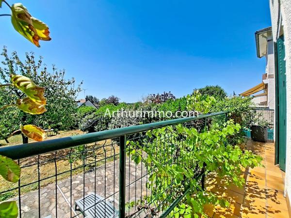 Vente                                                      Maison
                        
                     5 pièces                      106 m2                     à Crosne