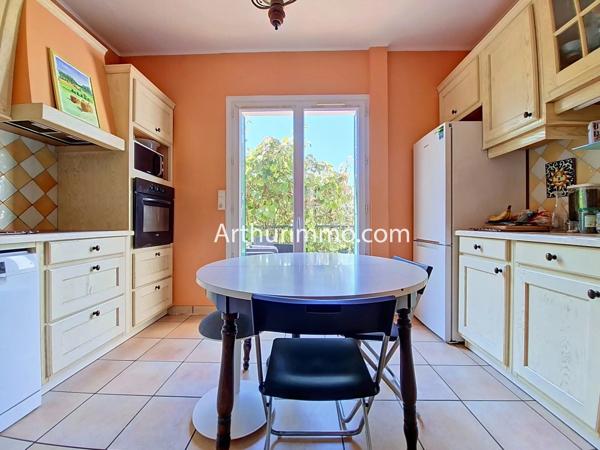 Vente                                                      Maison
                        
                     5 pièces                      106 m2                     à Crosne