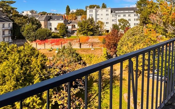 Appartement à vendre    4 pièces • 90 m2 Nantes