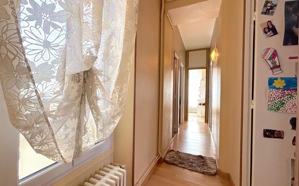 Appartement à vendre    2 pièces •  Corbeil-Essonnes