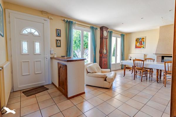 Maison à vendre 401 324 € Artigues-près-Bordeaux 8 p 177 m² DPE C