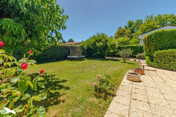 Maison à vendre 401 324 € Artigues-près-Bordeaux 8 p 177 m² DPE C