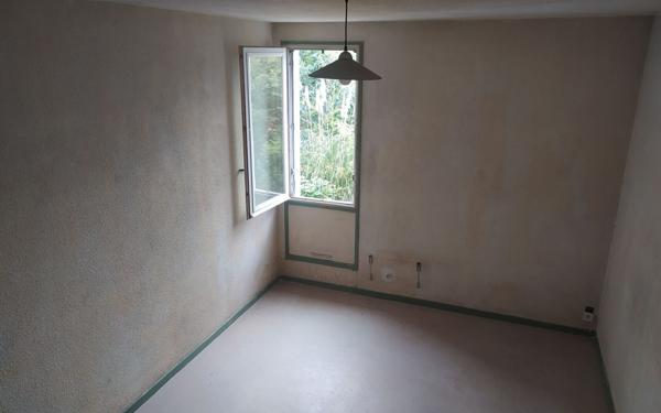 Appartement à vendre    1 pièce •  Pau