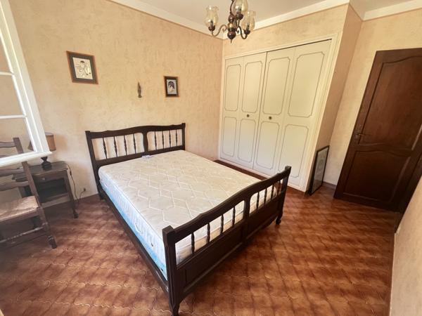 Sausset-les-Pins (13960) Rare à la vente ! Maison traditionnelle avec 3 habitations à Sausset-les-Pins