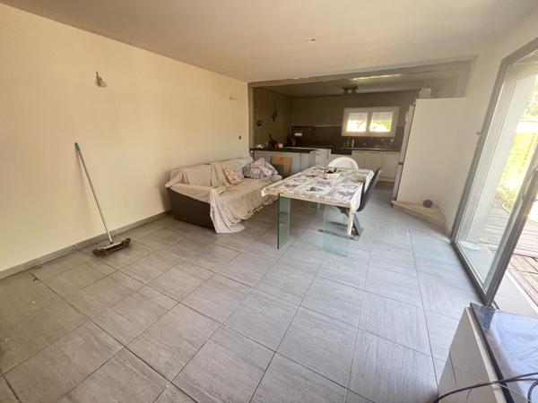 Sausset-les-Pins (13960) Rare à la vente ! Maison traditionnelle avec 3 habitations à Sausset-les-Pins