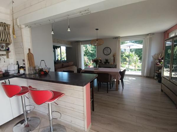 Maison 4 chambres avec très beau jardin, terrasses