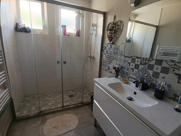 Maison 4 chambres avec très beau jardin, terrasses