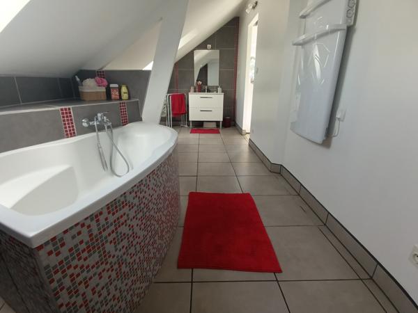 Maison 4 chambres avec très beau jardin, terrasses