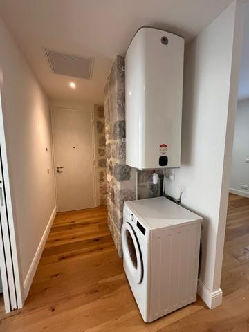 NICE EST – 2 CHAMBRES +SALON+ BUREAU – BIEN ATYPIQUE À FORT POTENTIEL