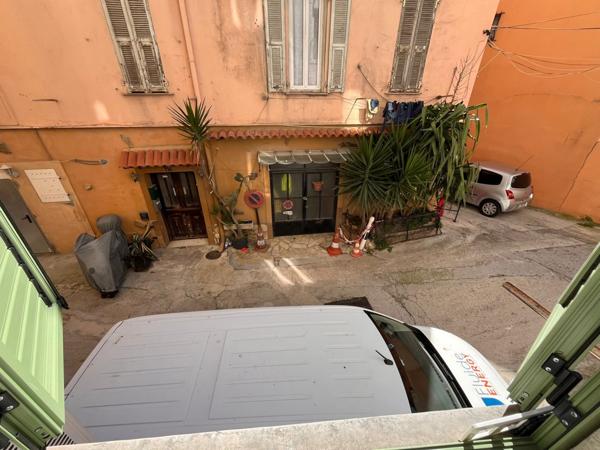 NICE EST – 2 CHAMBRES +SALON+ BUREAU – BIEN ATYPIQUE À FORT POTENTIEL