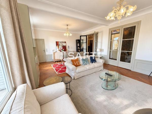 PARIS XVI - Superbe appartement 4P au calme