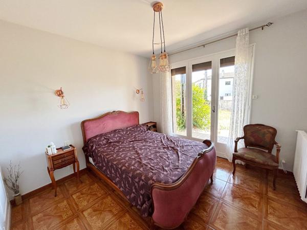 Maison 4 pièce(s) sur sous-sol et 1620 m² de terrain.