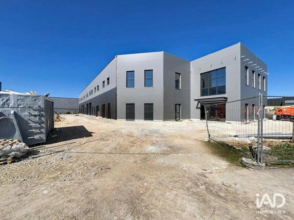 Location bureaux 26 m² Saint-Pierre-du-Perray