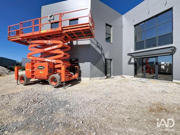 Location bureaux 26 m² Saint-Pierre-du-Perray